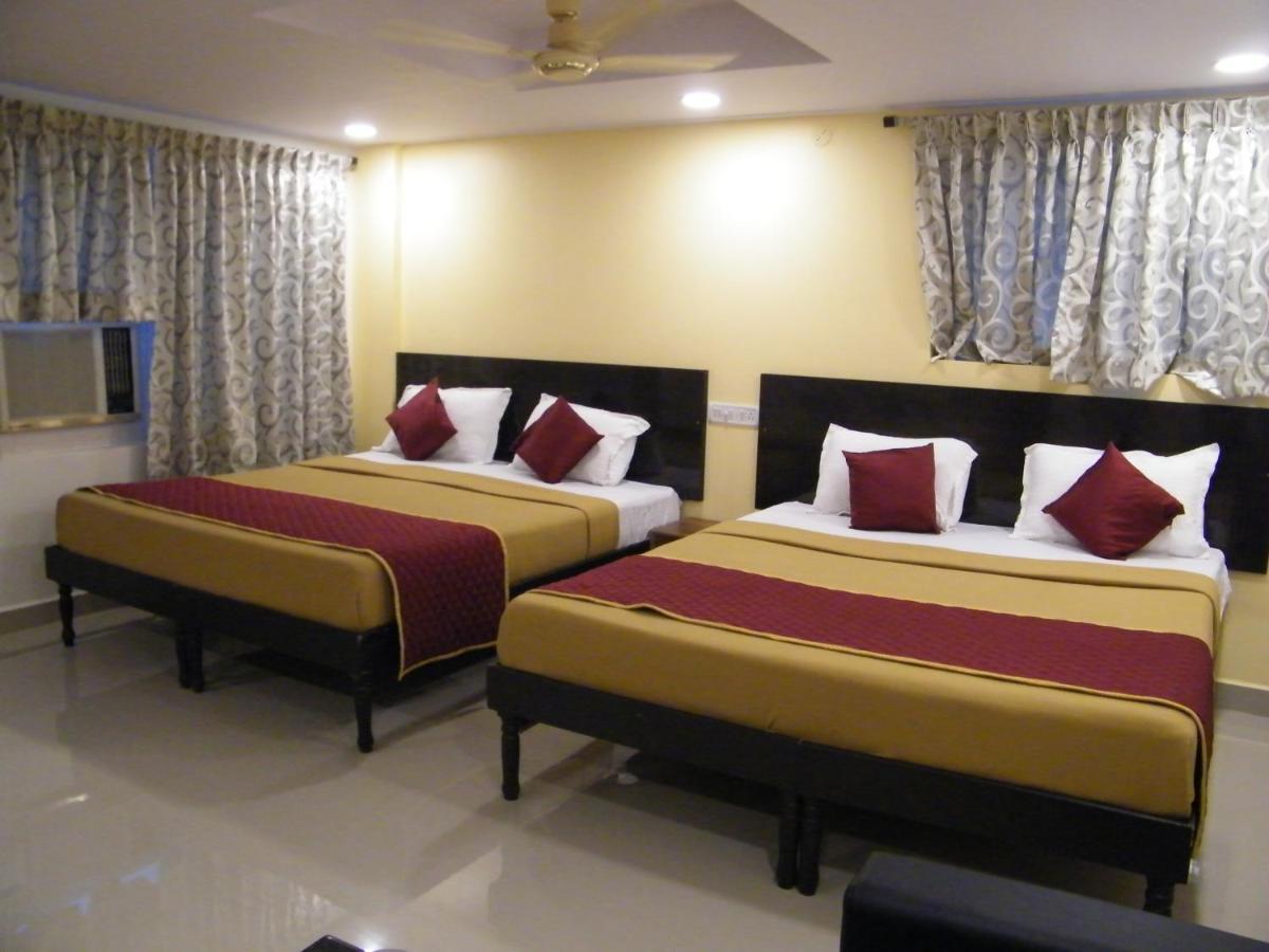 The White House Residency Chennai Exterior foto