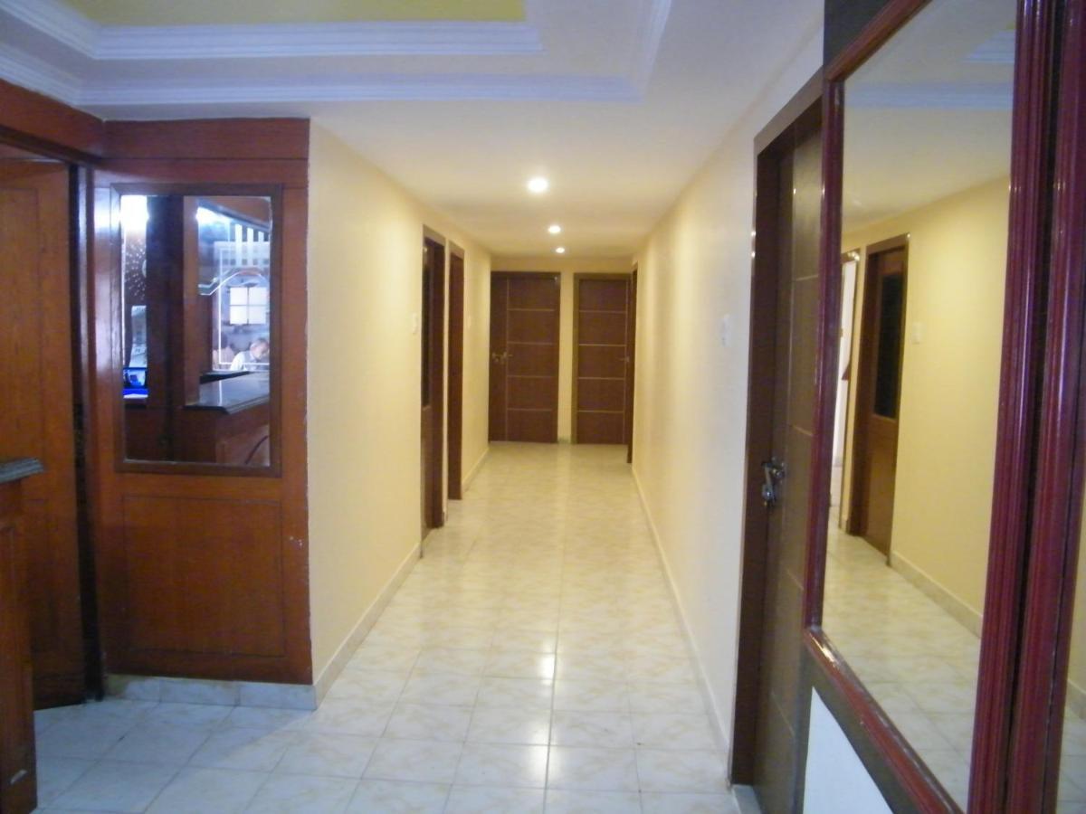 The White House Residency Chennai Exterior foto